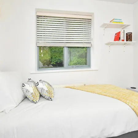 Townhouse @ Aboyne Close *